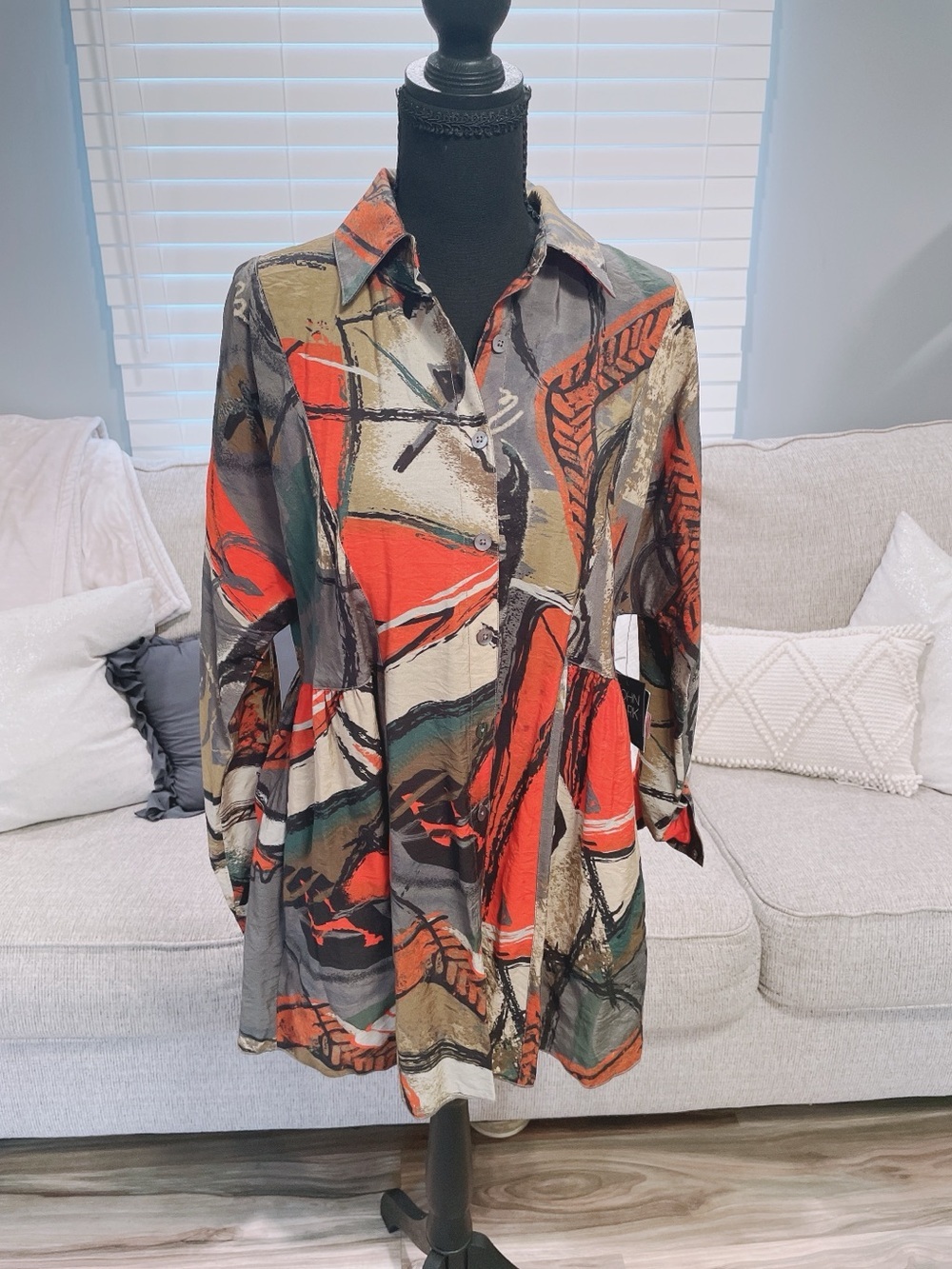 New With Tags John Mark Abstract Button Down Tunic Size Small
